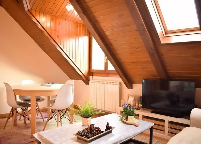 Tensina ❅ Acogedor Salon Y Gran Terraza Privada ❀ Lägenhet Sallent de Gállego